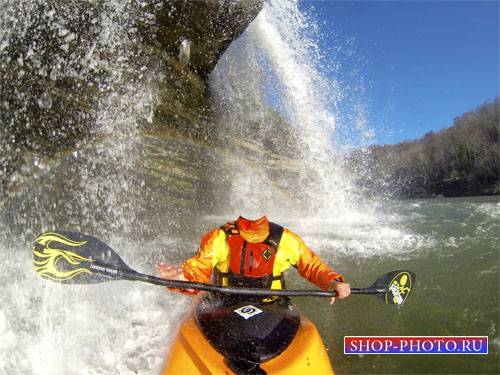  Спортсмен на байдарке под водопадом - шаблон для фотомонтажа 