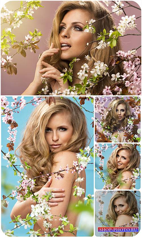 Красивая девушка и весеннее цветущее дерево / Beautiful girl and spring flowering tree - Stock Photo