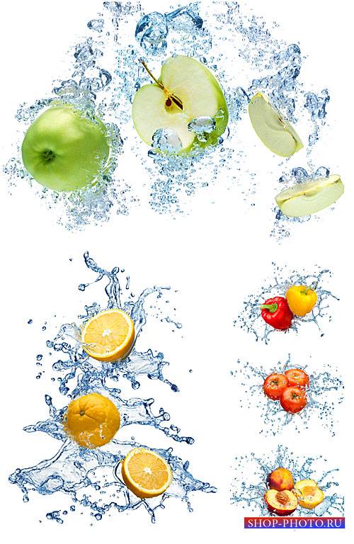 Фрукты, ягоды и овощи в брызгах воды / Fruit, berries and vegetables in a spray of water - Stock Photo